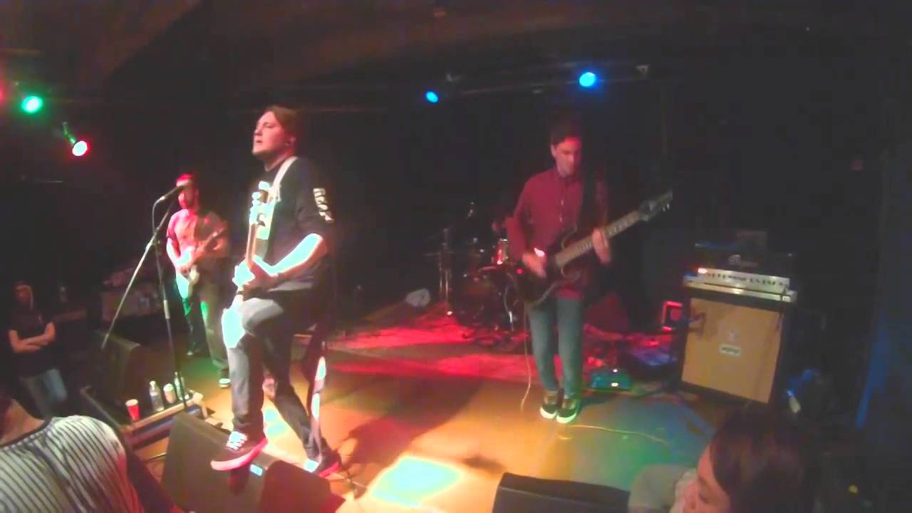 Knives To A Gunfight (live) headshotfest 2K14 YouTube