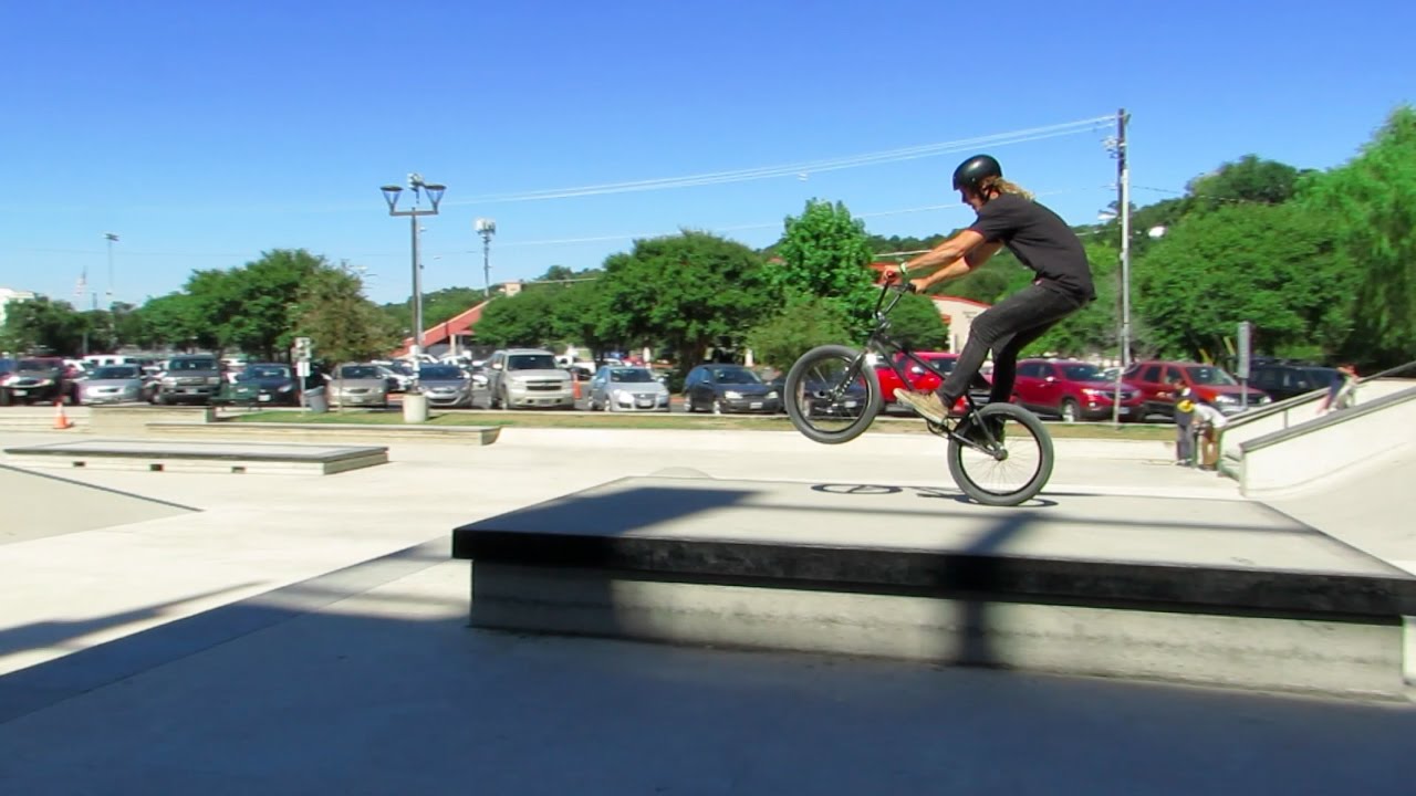 BMX Austin, TEXAS Parks and Spots Lukesotkovski YouTube