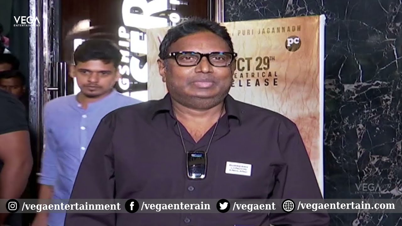 Director Guna shekar Reaction after watching Romantic Premiere Show | Akash Puri | Ketika Sharma