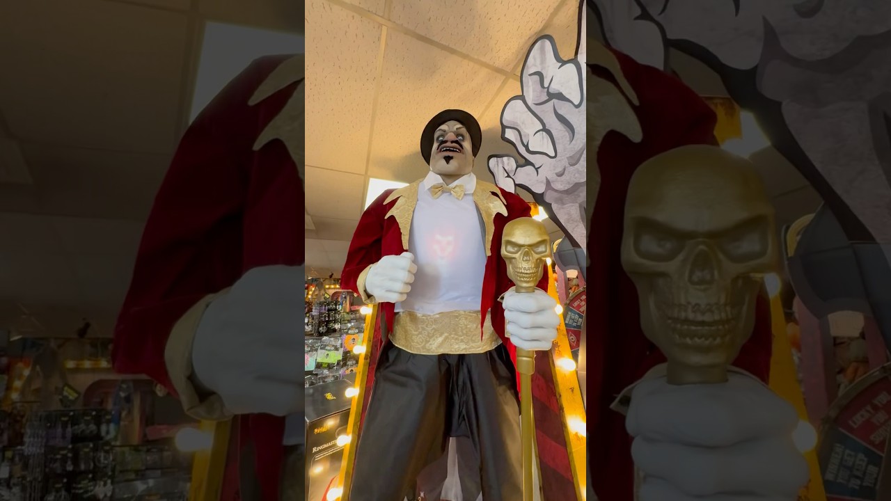 The ringmaster Spirit, Halloween animatronic #halloween #Spirit #HalloweenUpcoming #Spooky ￼￼
