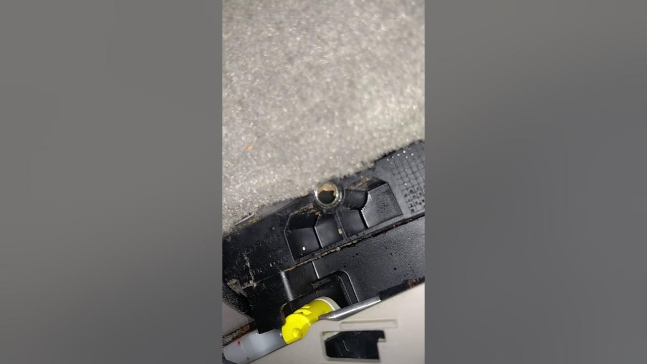 Volvo S60 shifter lock and key release issue temporary fix YouTube