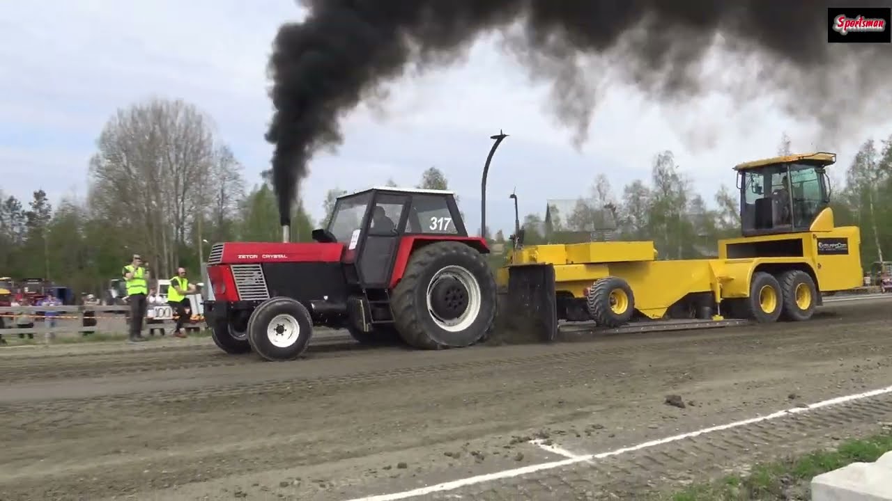 Honey Bear näytösveto / Super sport 3600 kg / Tractor pulling Forsby 19.5.2024