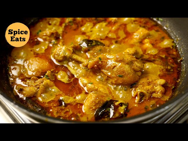 KERALA STYLE CHICKEN CURRY | VARUTHARACHA CHICKEN CURRY | COCONUT GRAVY CHICKEN class=