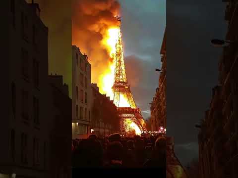 Paris'te Eyfel kulesi Yaniyor
