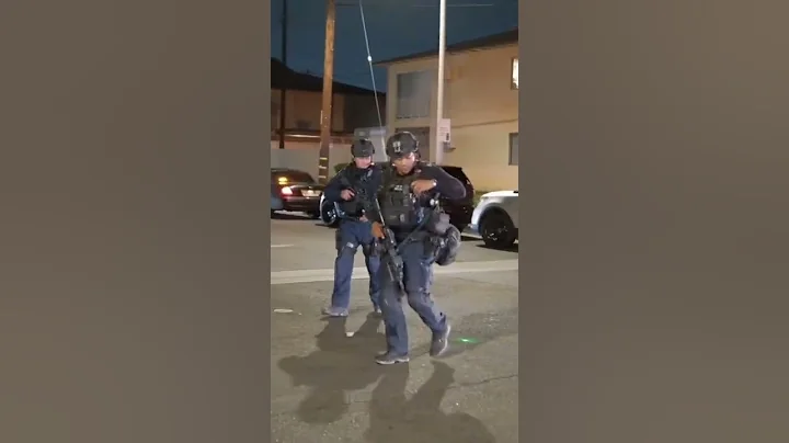 LAPD SWAT IN ACTION - DayDayNews