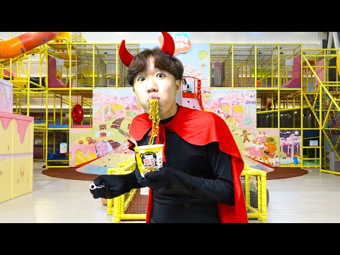 Ddochi wants to eat <strong>Boram</strong>&amp;#39;s Pororo <strong>Black</strong> Noodles