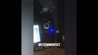How the Back To Utopia loop started in studio 🎹 #fyp #shorts #explore #ezeemimobeatz #musicproducer
