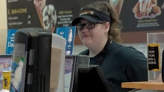 Customer fat-shames teen worker