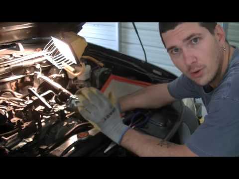 How to Repalce the Thermostat and temperature sensor on a Nissan Xterra 4.0 ( Second Generation )