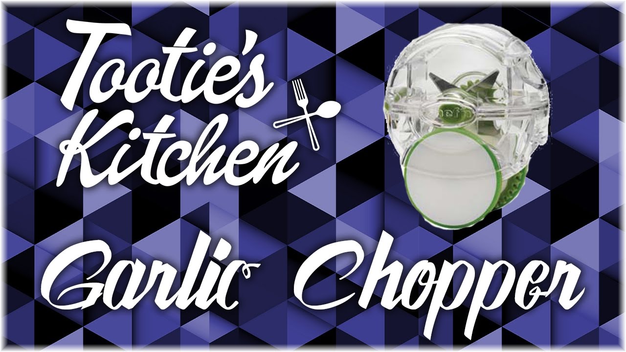 Garlic Zoom – Wheeled Garlic Chopper by Chef'n