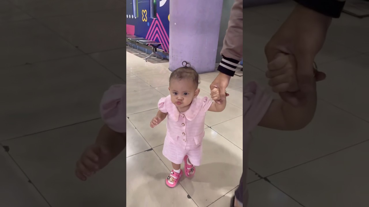 keseruan sezia main diplayground dan belajar jalan🤩 