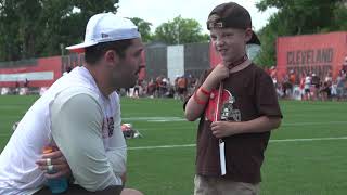 Baker Mayfield meets and chats with cleveland.com Junior Reporter CJ DeJohn