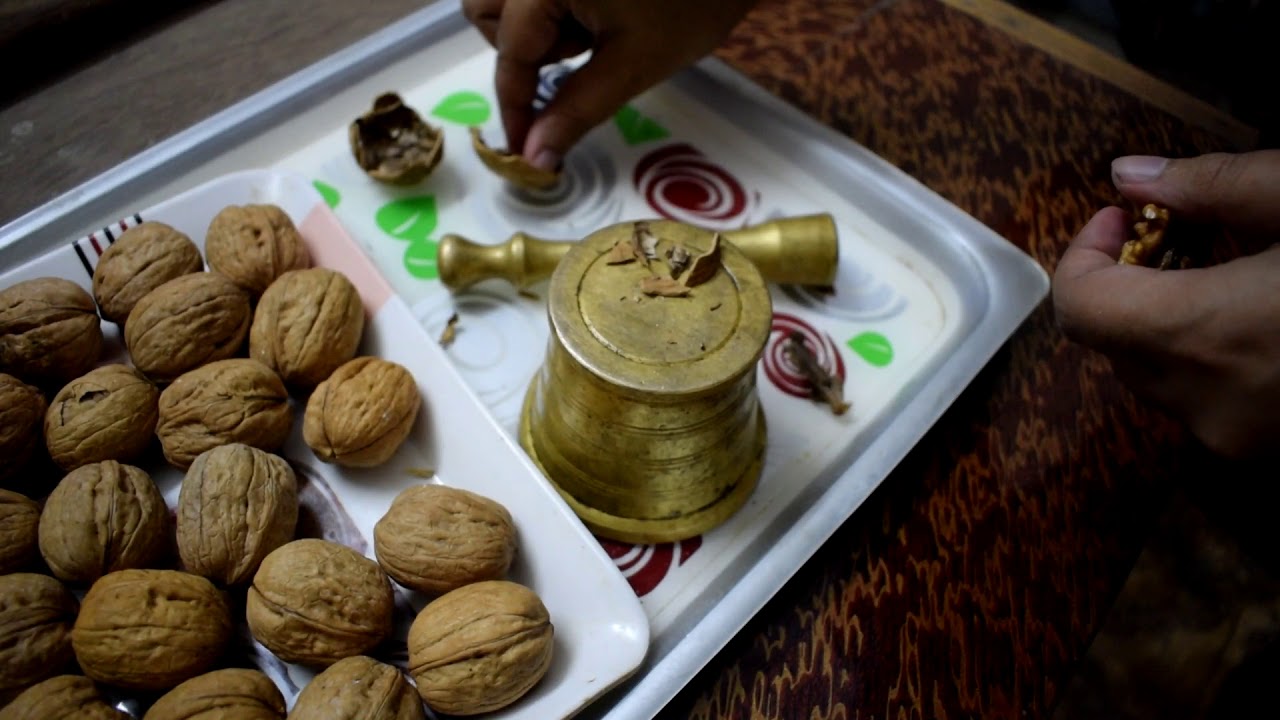 Easy Way To Crack Walnuts YouTube