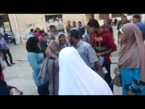 اعتداء أمن معهد فني صناعي بالاسكندرية علي وقفة طالبات ضد الإنقلاب بالمعهد 24 10 2013