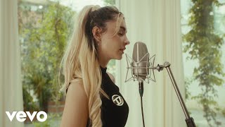 Video thumbnail of "ILIRA - Wishing Well (Acoustic Session)"