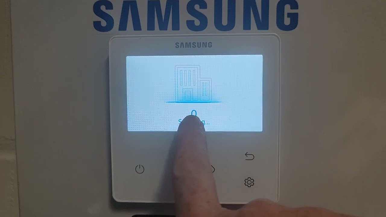 Samsung air source heat pump scanning 0 on the screen - YouTube
