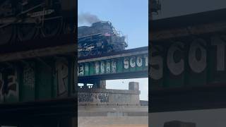 Had car trouble and stopped along the highway and got this video of Big Boy on the MacArthur  #train