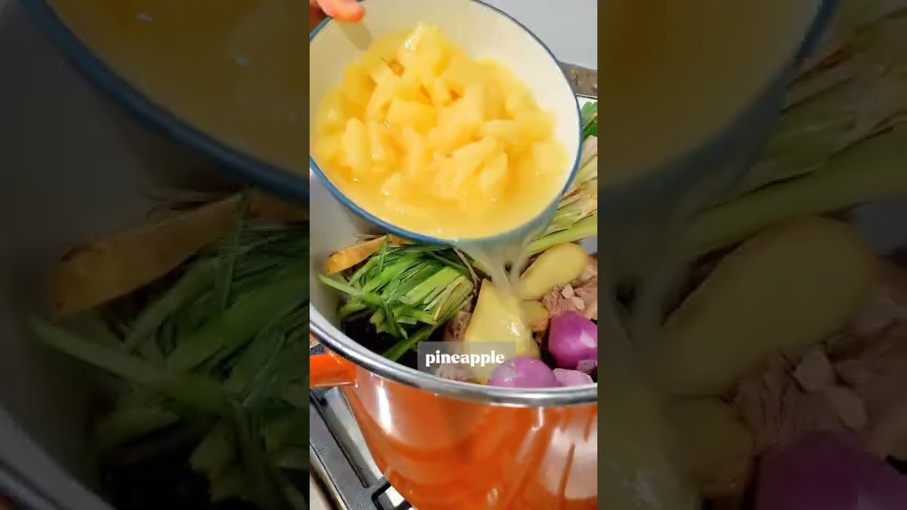 Vietnamese Spicy Beef Noodle Soup (Bun Bo Hue) — Vicky Pham