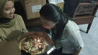 Storydinda Ulang Tahun Kuehnya Ludah 3 Orang