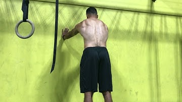 Wall assist protraction/retraction