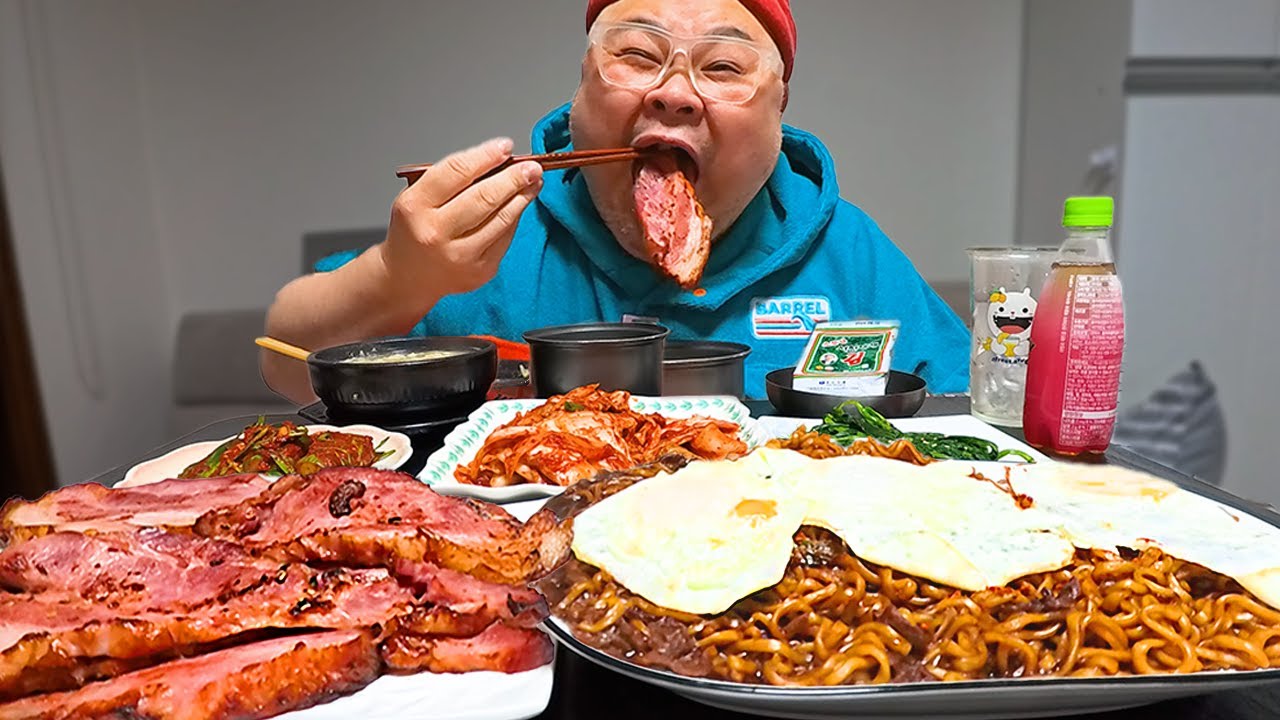 퇴근 후 고독한 아재의 감자탕에 소주 한 잔│Mugeunji Gamjatang Mukbang Eatingshow