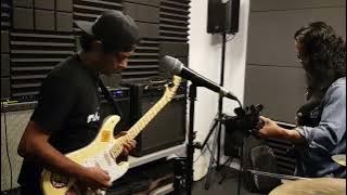 RANUM - Hujan (Sweet Charity)