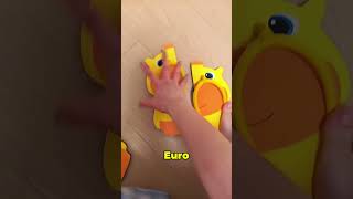 Meine 100-Euro-Hausschuhe sind verschwunden… Mein Bruder war der Übeltäter! 😳🤣#PlotTwist #ViralFR