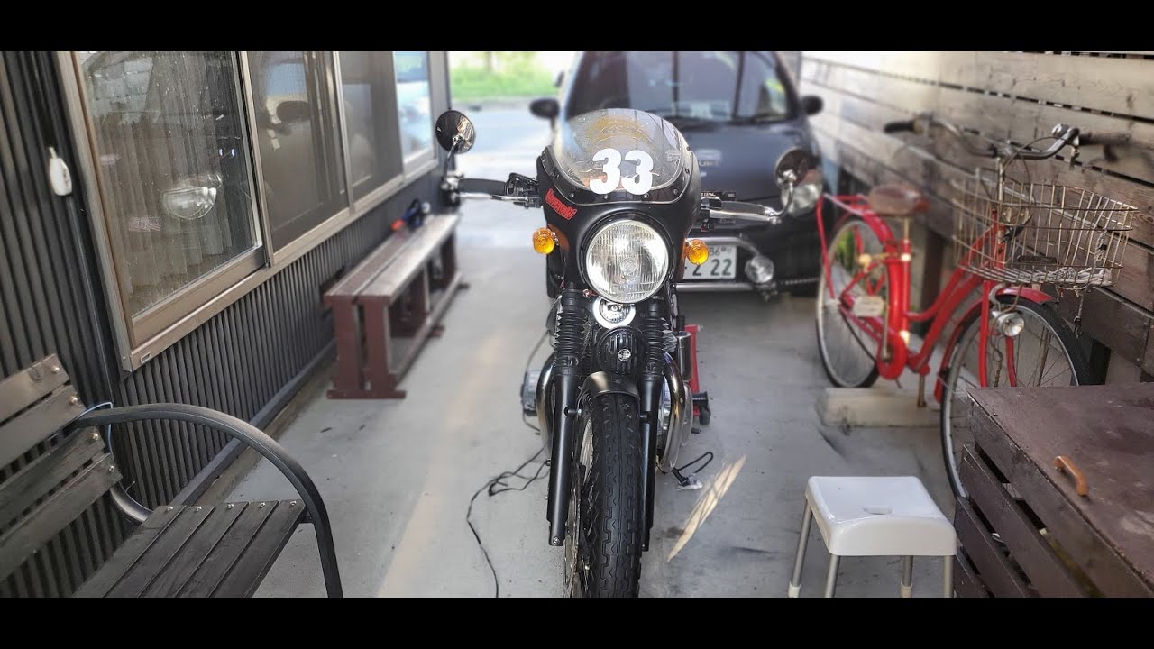 KAWASAKI W650 カフェレーサー仕様