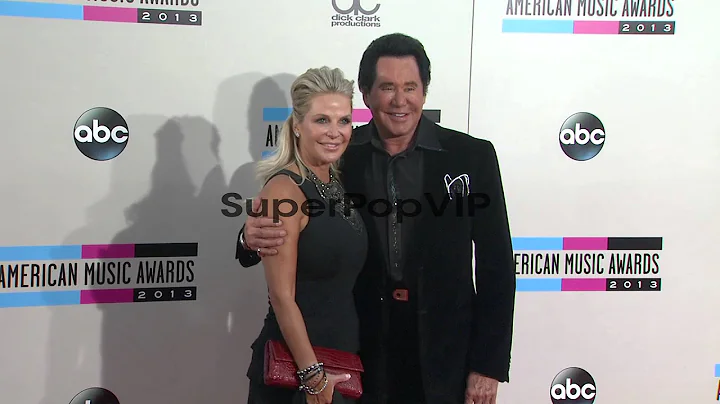 Kathleen McCrone, Wayne Newton at 2013 American Mu...