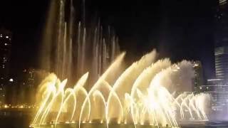 2015-01 Dubai - Dancing Fountain at Dubai Mall (night)