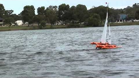 Mini 40 RC Trimaran with capsizes.mpg