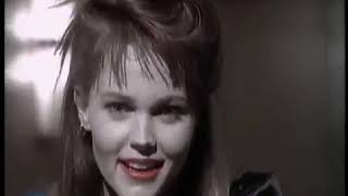 Belinda Carlisle - I Get Weak 1988