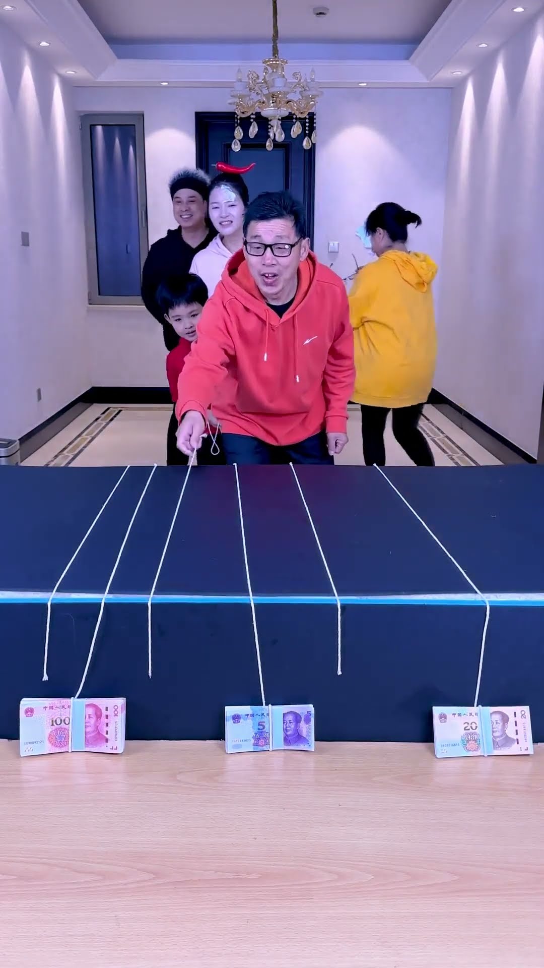 Rope Pulling Challenge, So Exciting, Save It For The Party#Funnyfamily #Partygames #Challenge #Funny