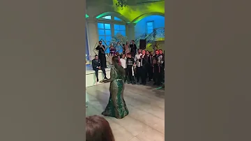 اجمل رقصة شاوية في فرنسا 