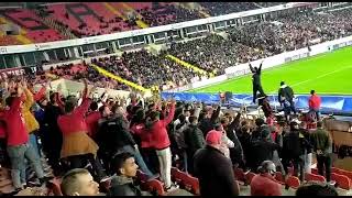 Gaziantep Fenerbahçe Maçının 61. Dakikasında Antep Tribünlerinden Trabzon Tezahuratları...