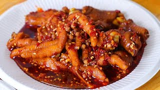 The recipe of spicy chicken feet, the recipe is detailed and simple, spicy and delicious!