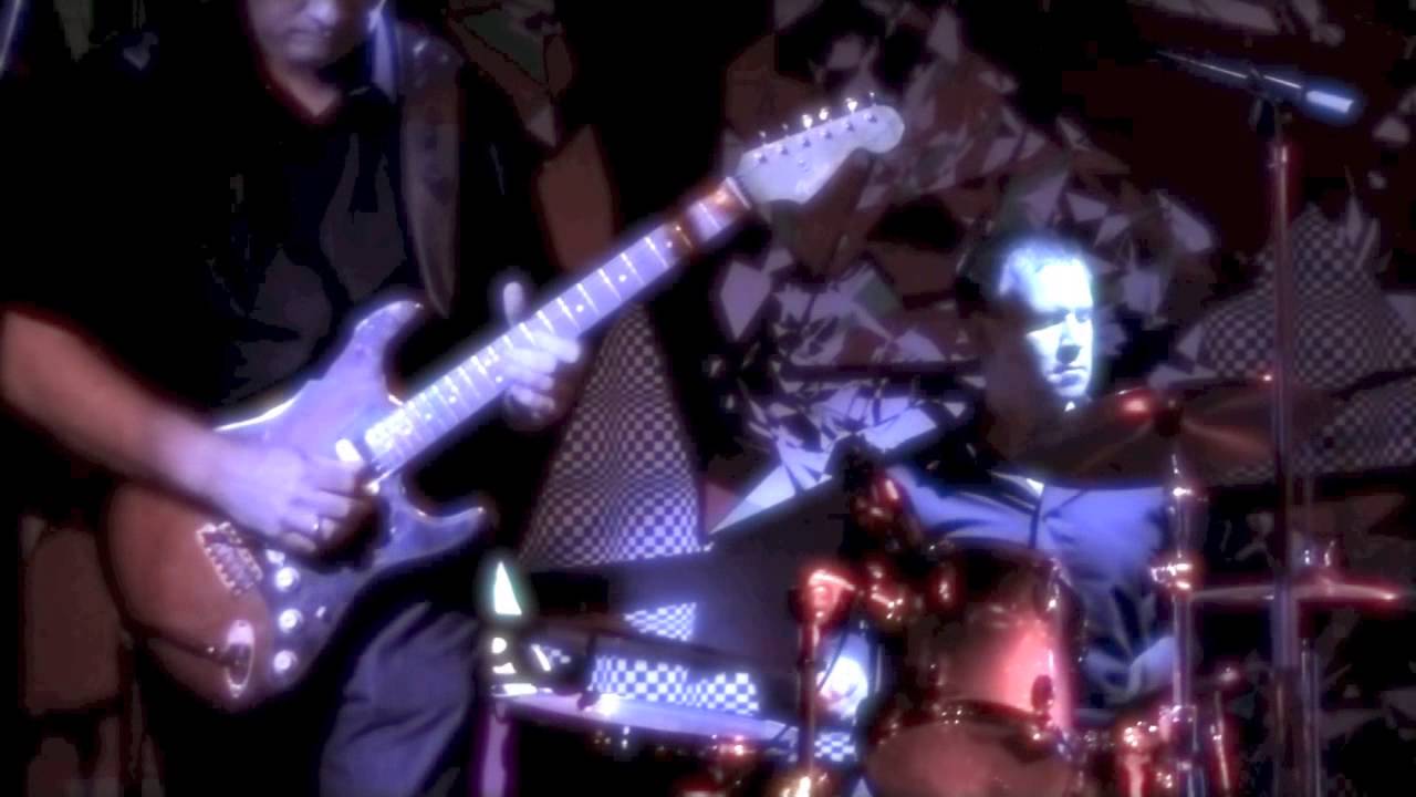 Blues No Bar - Marine Drive (Cruisin') - (Live at the Blue Frog, Mumbai)