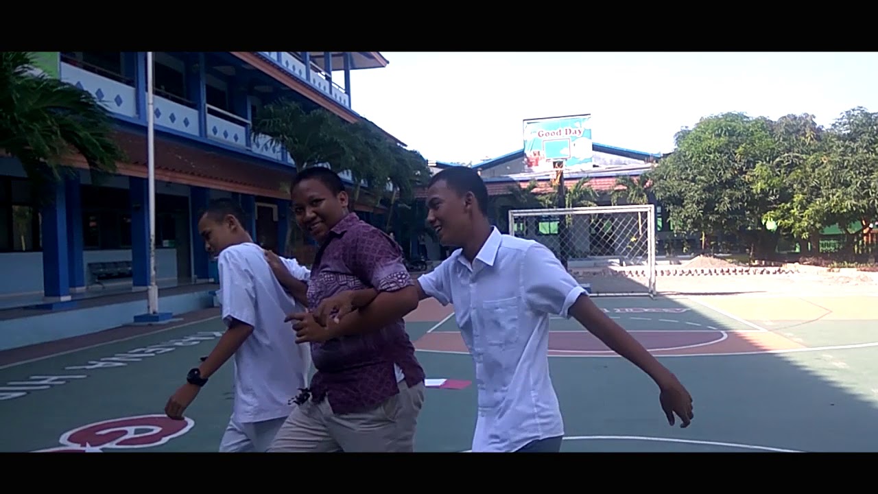 Tugas Drama Bahasa Indonesia "Kenakalan remaja" kelas XI Tugas Drama Bahasa Indonesia "Kenakalan remaja" kelas XI