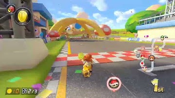 The Best Way to Dodge a Red Shell - Mario Kart 8 Deluxe
