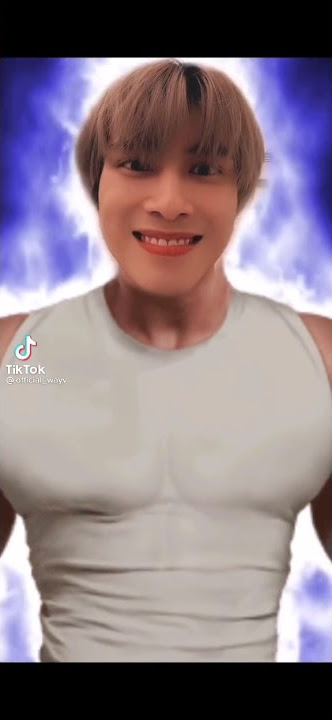 210609 HENDERY Tiktok Update “💪strong man💪”