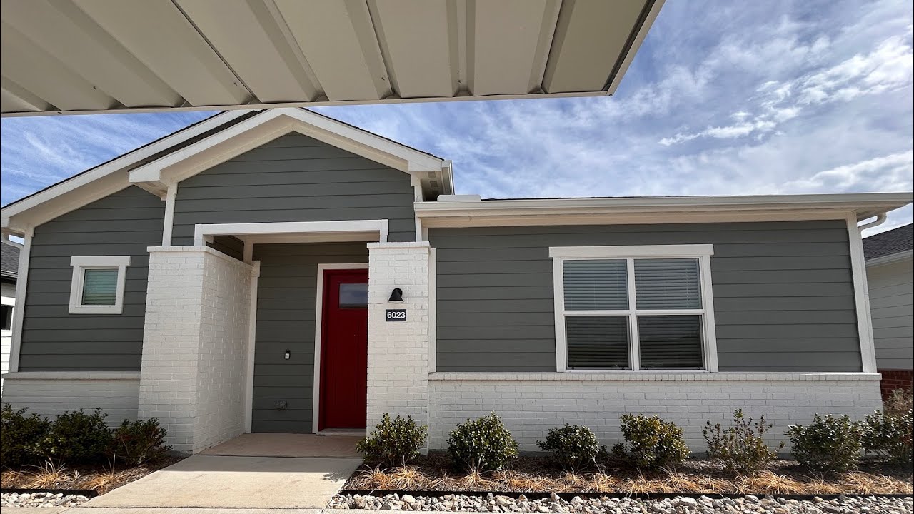 Проживание в небольшом помещении: обзор квартиры с 2 спальнями и 2 ванными комнатами!