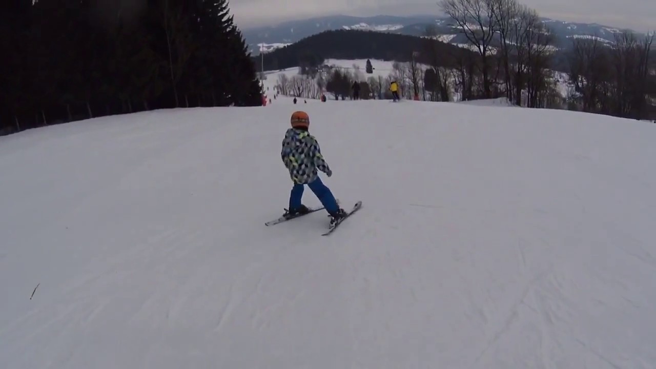 Skiareal Paseky nad Jizerou zjazd niebieską trasą nr 11 i 8