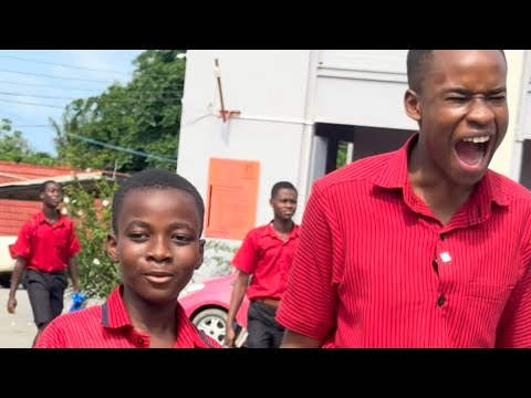 Lumai meets probably the smallest guy in Ghana secondary school 🏫