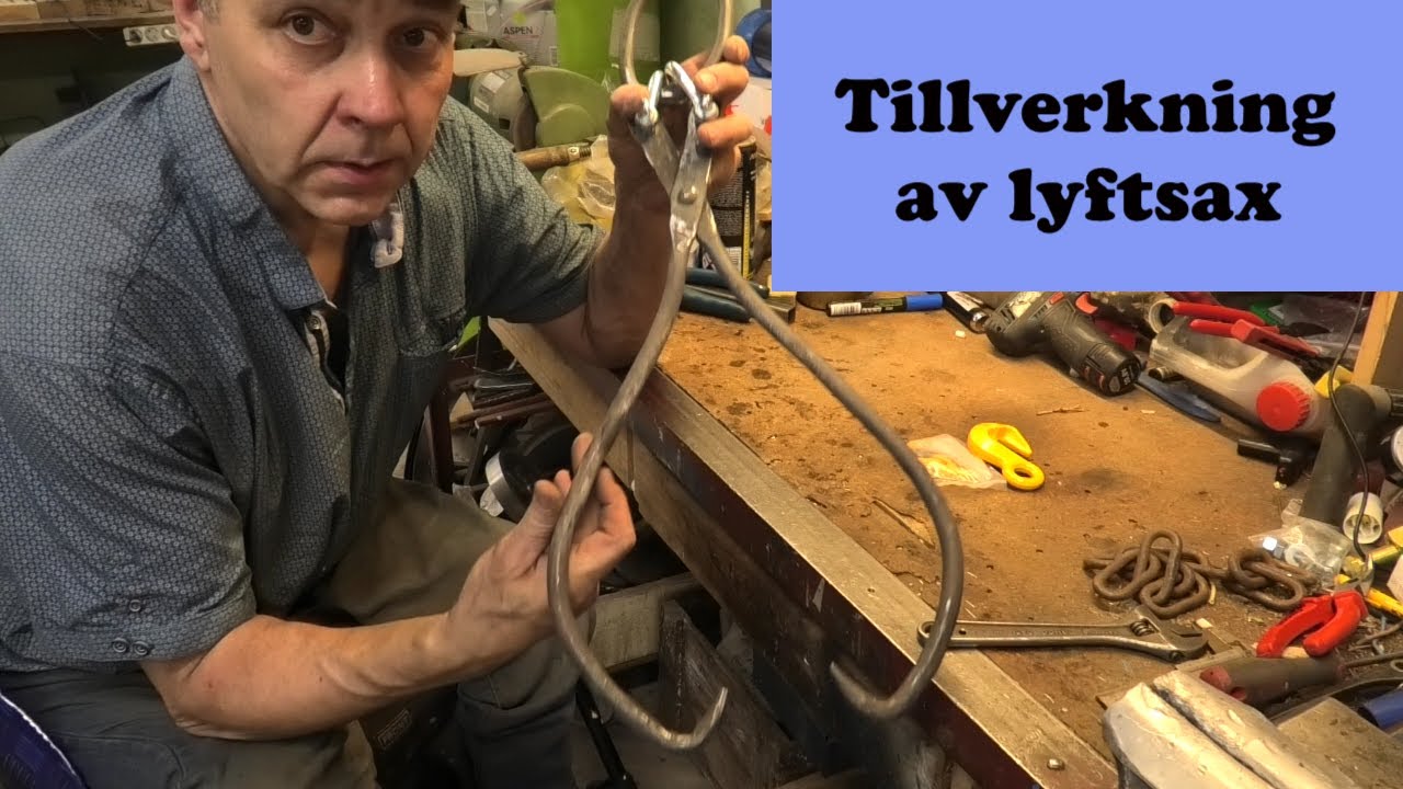 Smidd lyftsax av fjäderstål