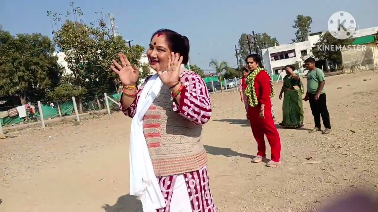 संक्राती के दिन खूब खेले गिल्ली डंडा और किया खूब मस्ती आयी बचपन की याद 