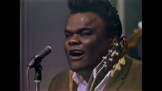 Watch Freddie King Im Tore Down video