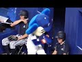 ドアラ ボールボーイを踏んでしまう 中日ドラゴンズVSオリックス バファローズ 2025 06 17 ドアラ ボールボーイを踏んでしまう 中日ドラゴンズVSオリックス バファローズ 2025 06 17