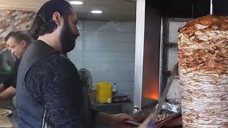 جار القلعة مطعم سوري في غزة نسخة مصغرة عن مطعم حلب - سوريا