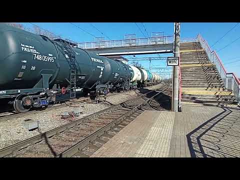 Как перевозят нефть и топливо по железной дороге, какие цистерны используют- посмотрите  это видео .