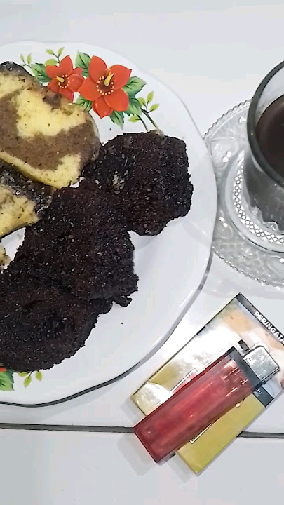 Ngppi Story #storytime #storywa #ngopi #kueh #bolu #bronis #kopiitem #shortsviral #shorts #boluzebra